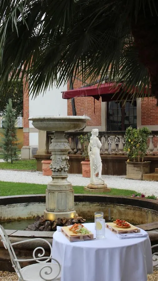The Rif - Boutique Hotel Pisa Italy