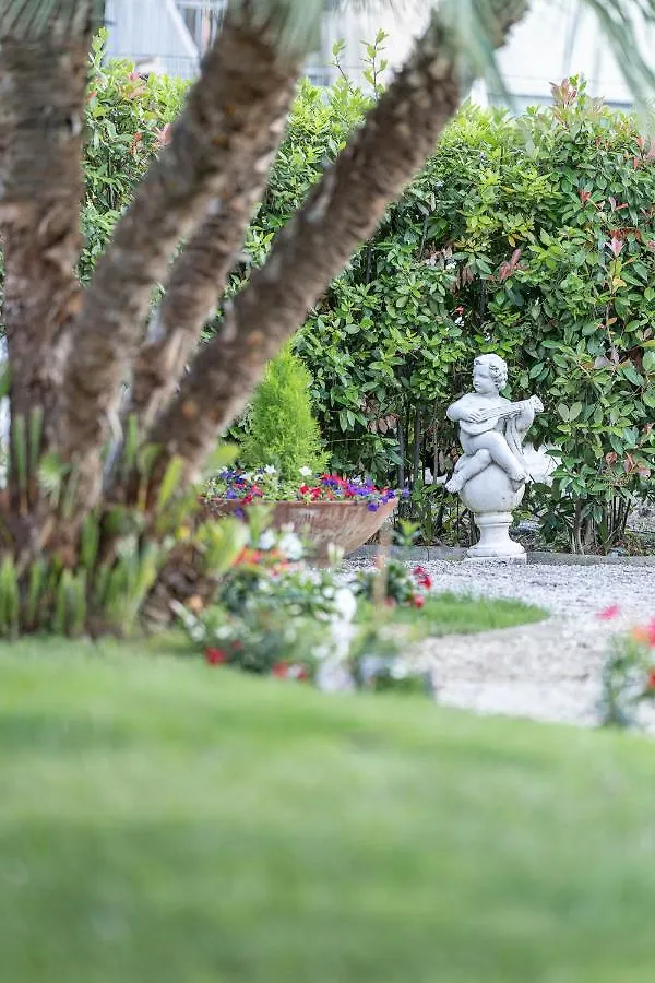 The Rif - Boutique Hotel Pisa Italy